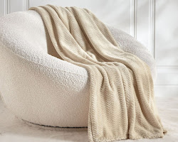 Home Centre Throw blanket